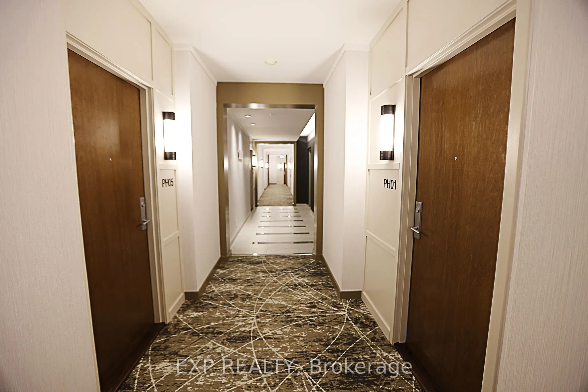 1055 Southdown Road, #PH01