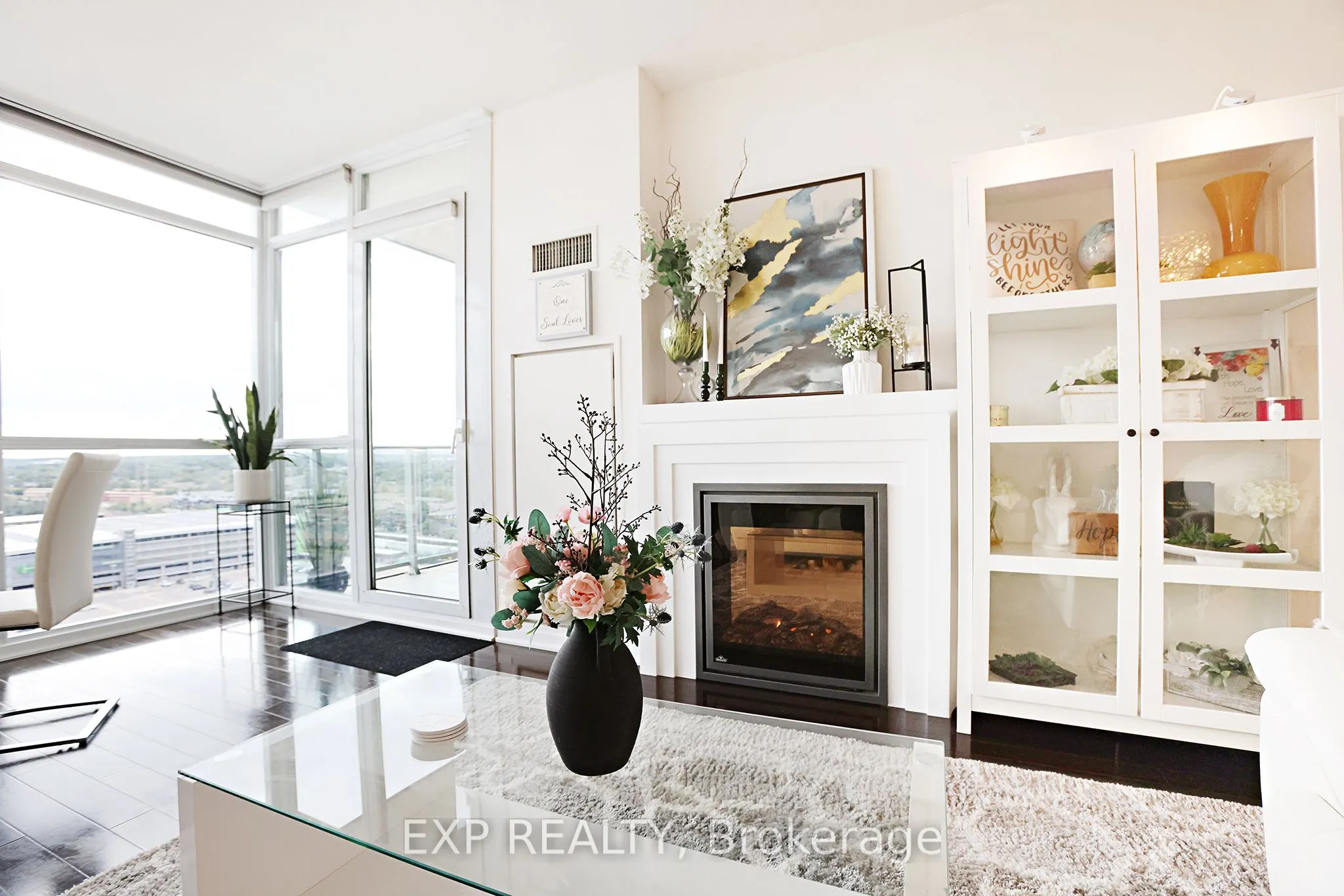 1055 Southdown Road, #PH01