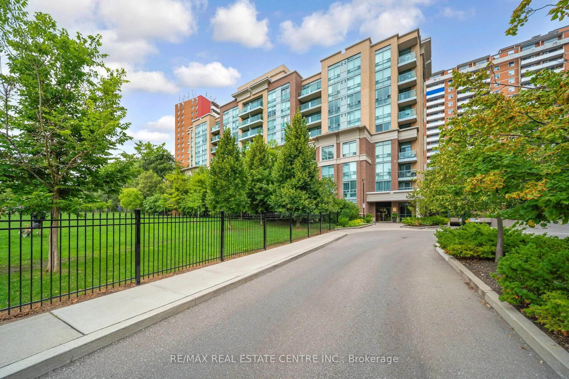17 Michael Power Place, #505