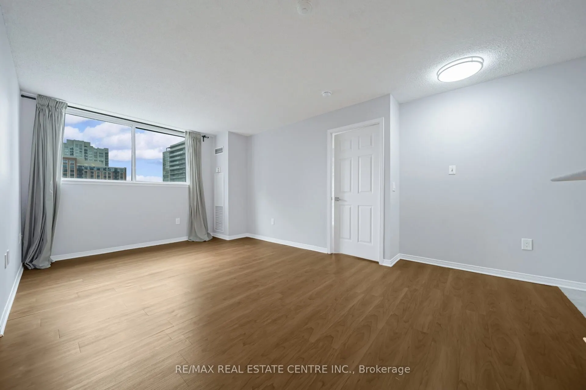 17 Michael Power Place, #505