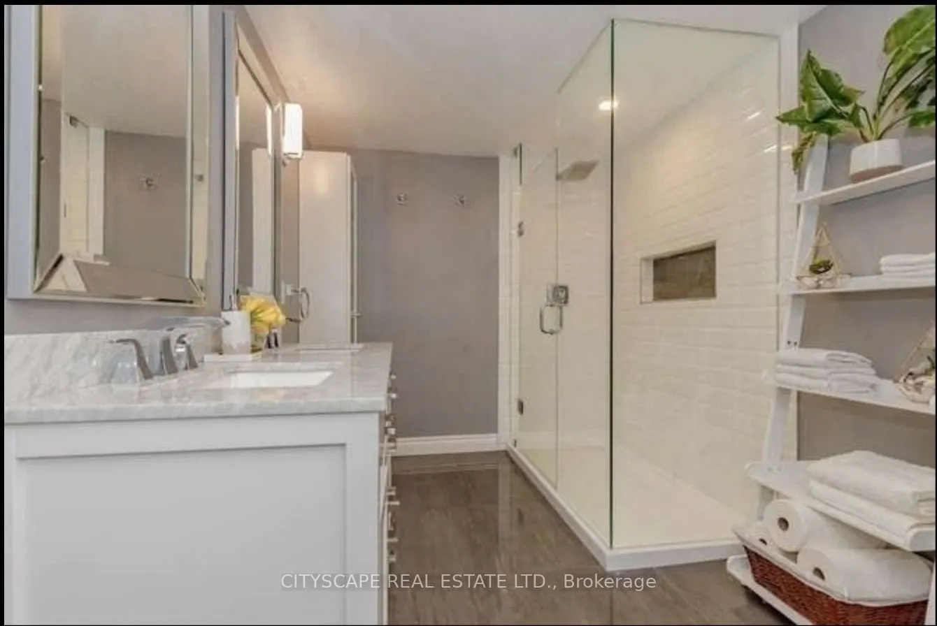 152 Kenwood Avenue, #50