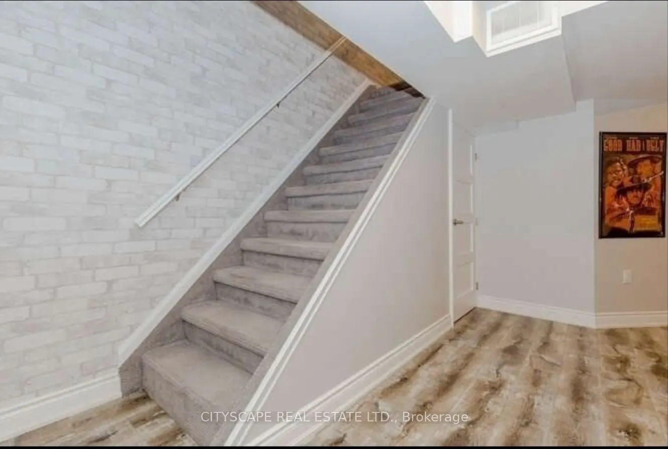 152 Kenwood Avenue, #50