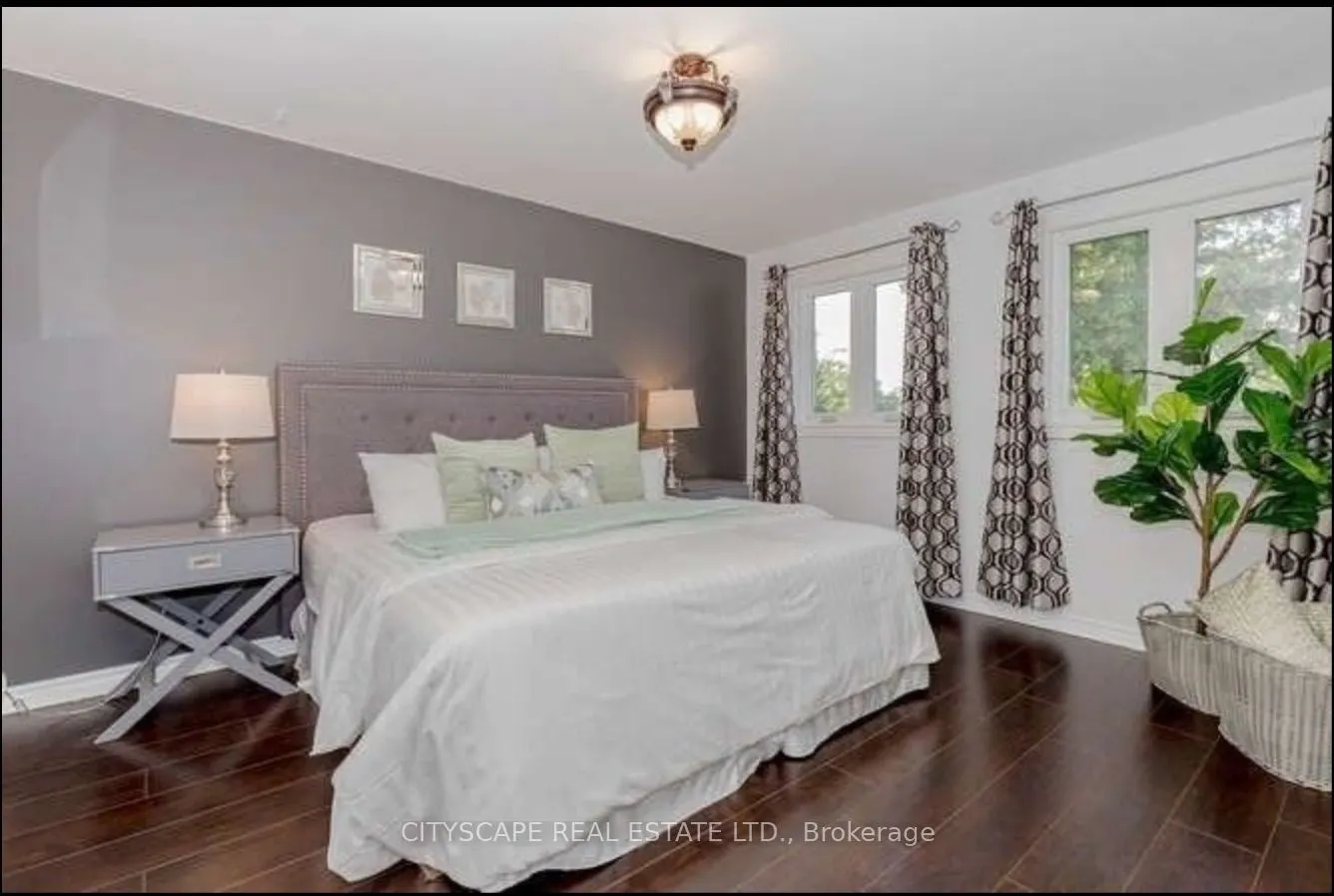 152 Kenwood Avenue, #50