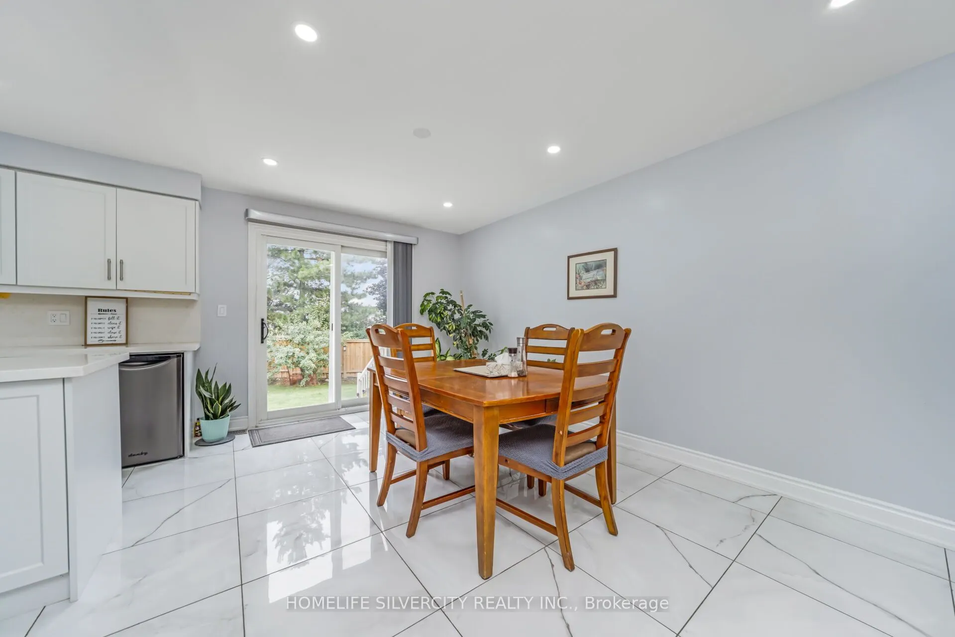 17 Siesta Court
