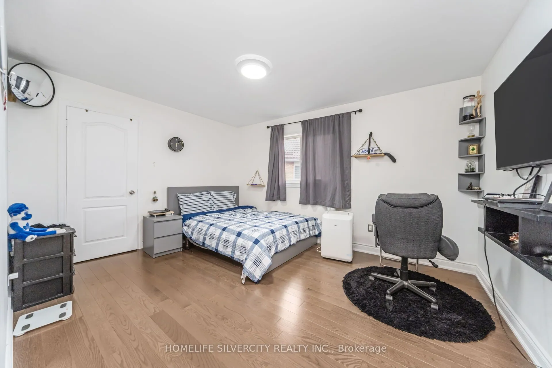 17 Siesta Court