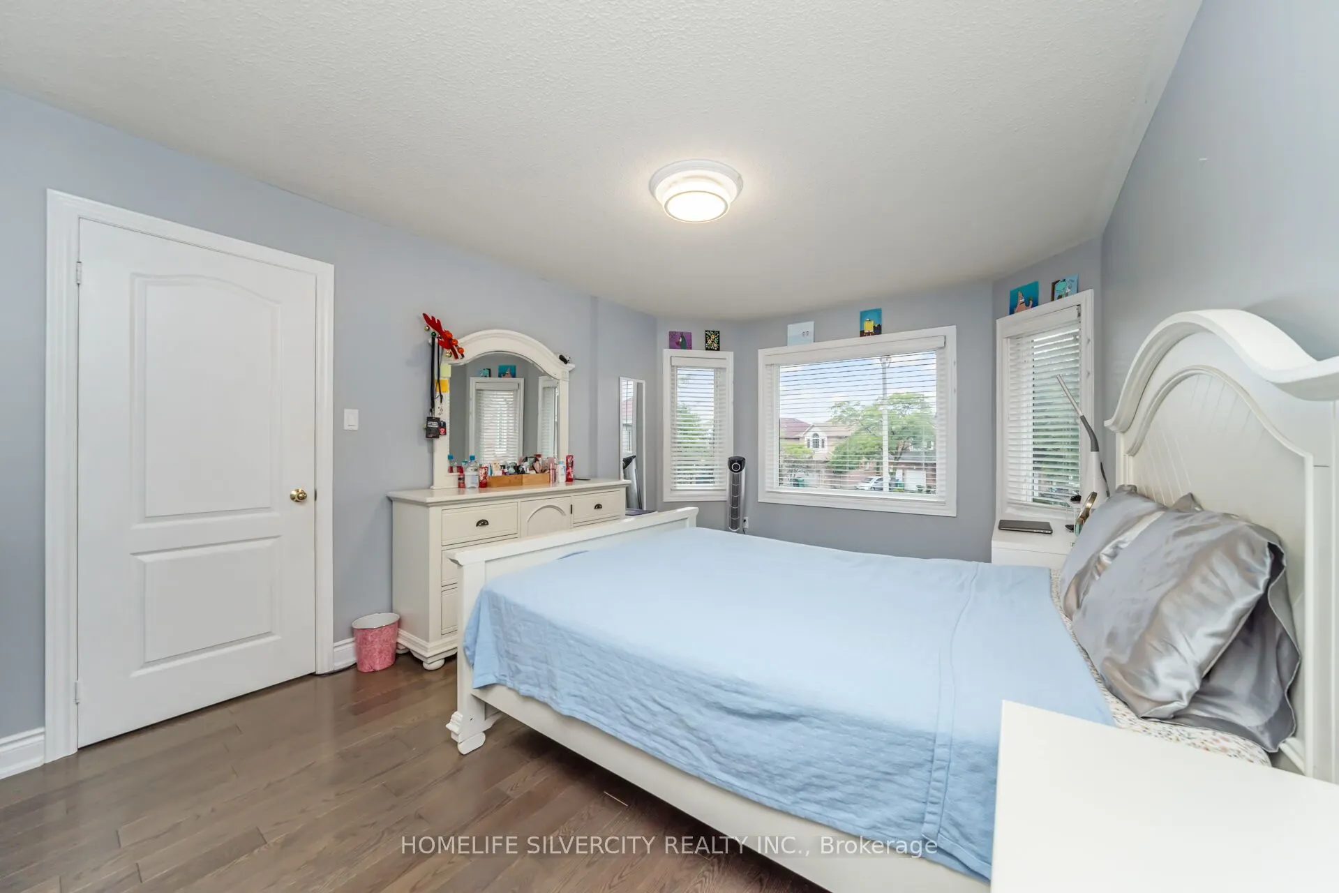 17 Siesta Court