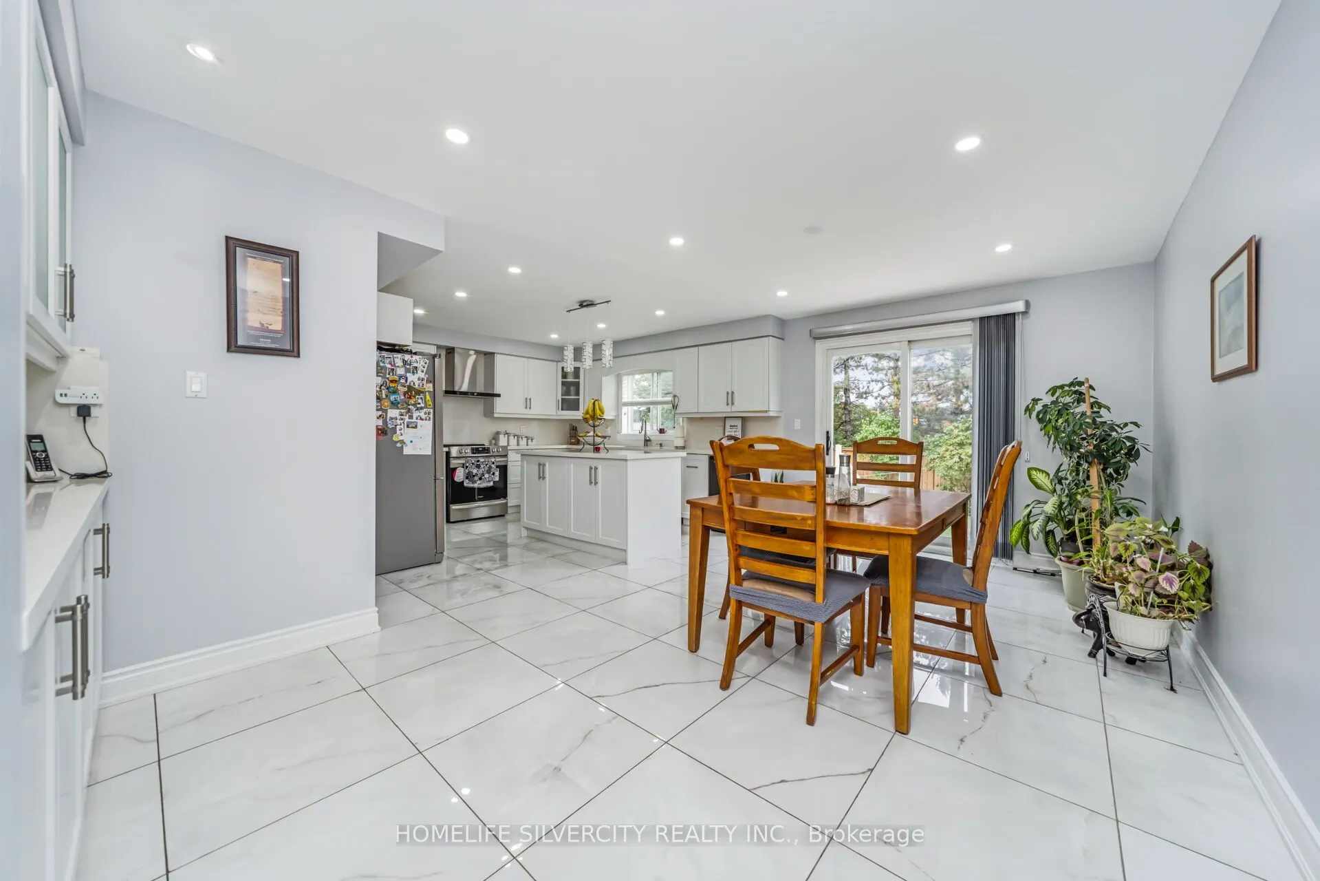 17 Siesta Court