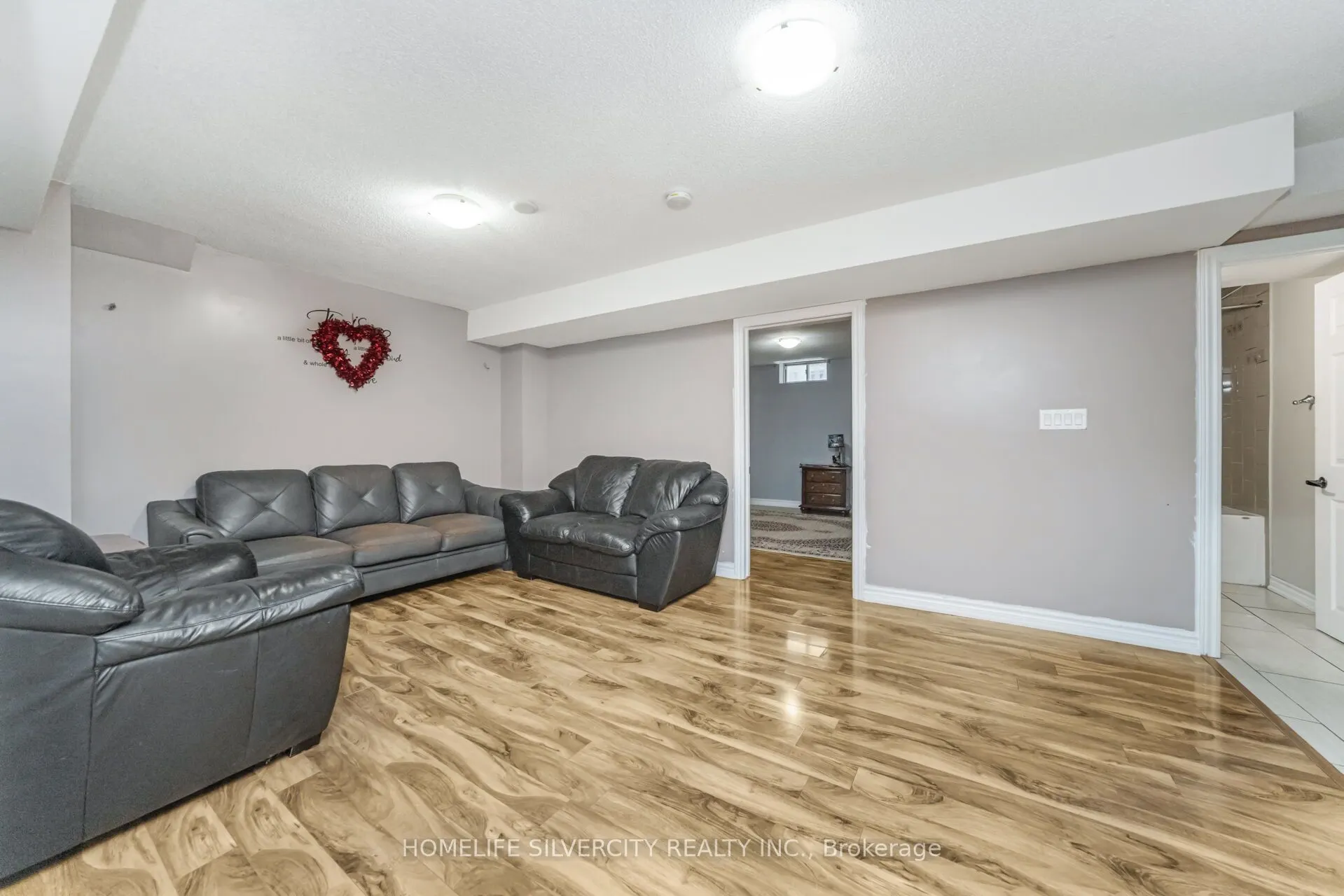 17 Siesta Court
