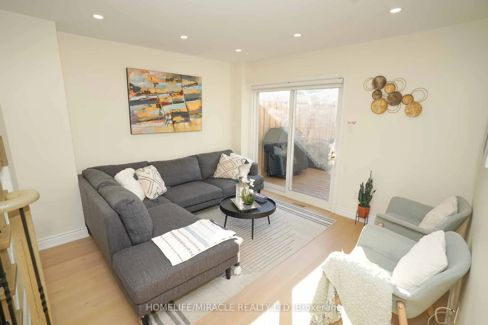 40 Gardenia Way
