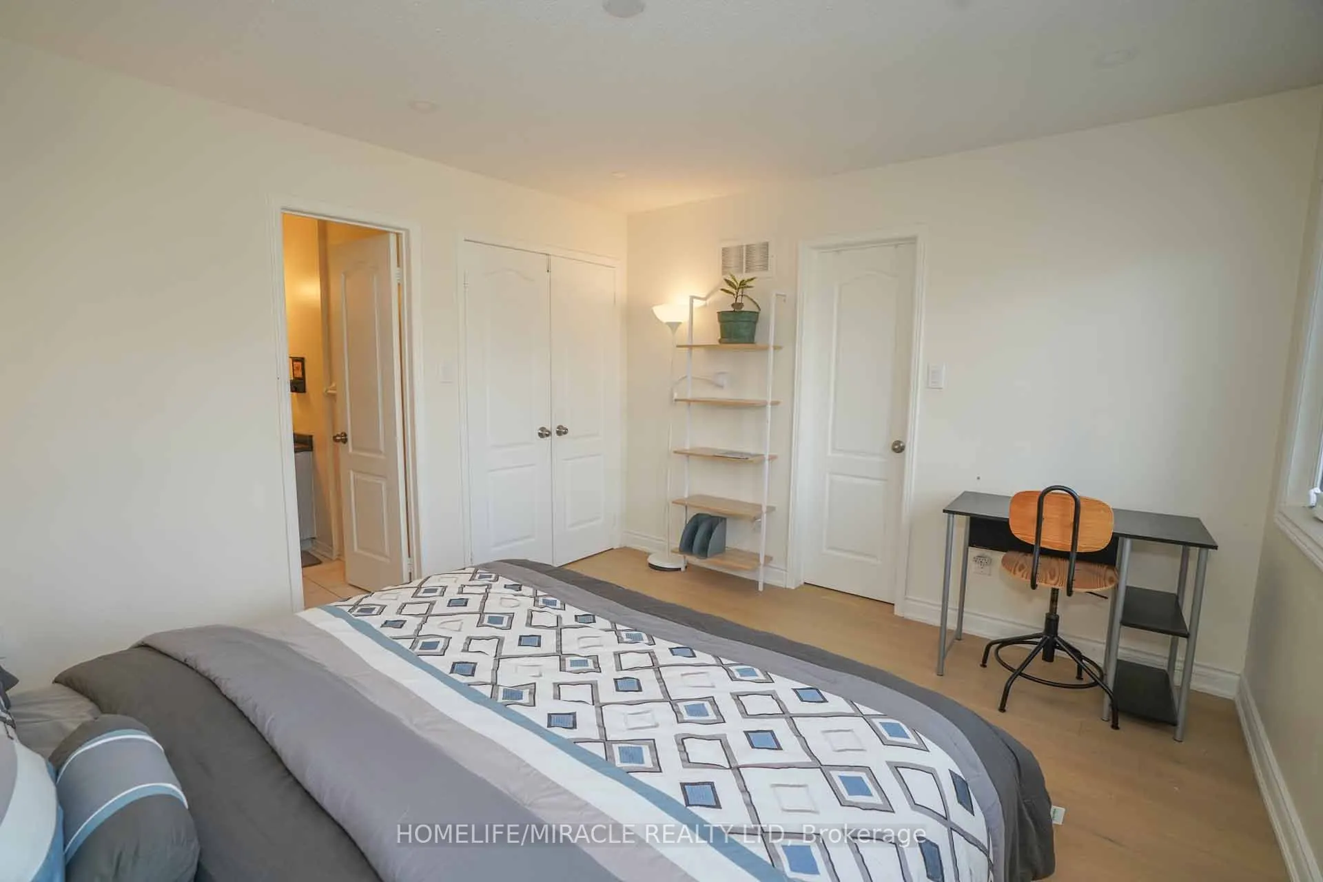 40 Gardenia Way