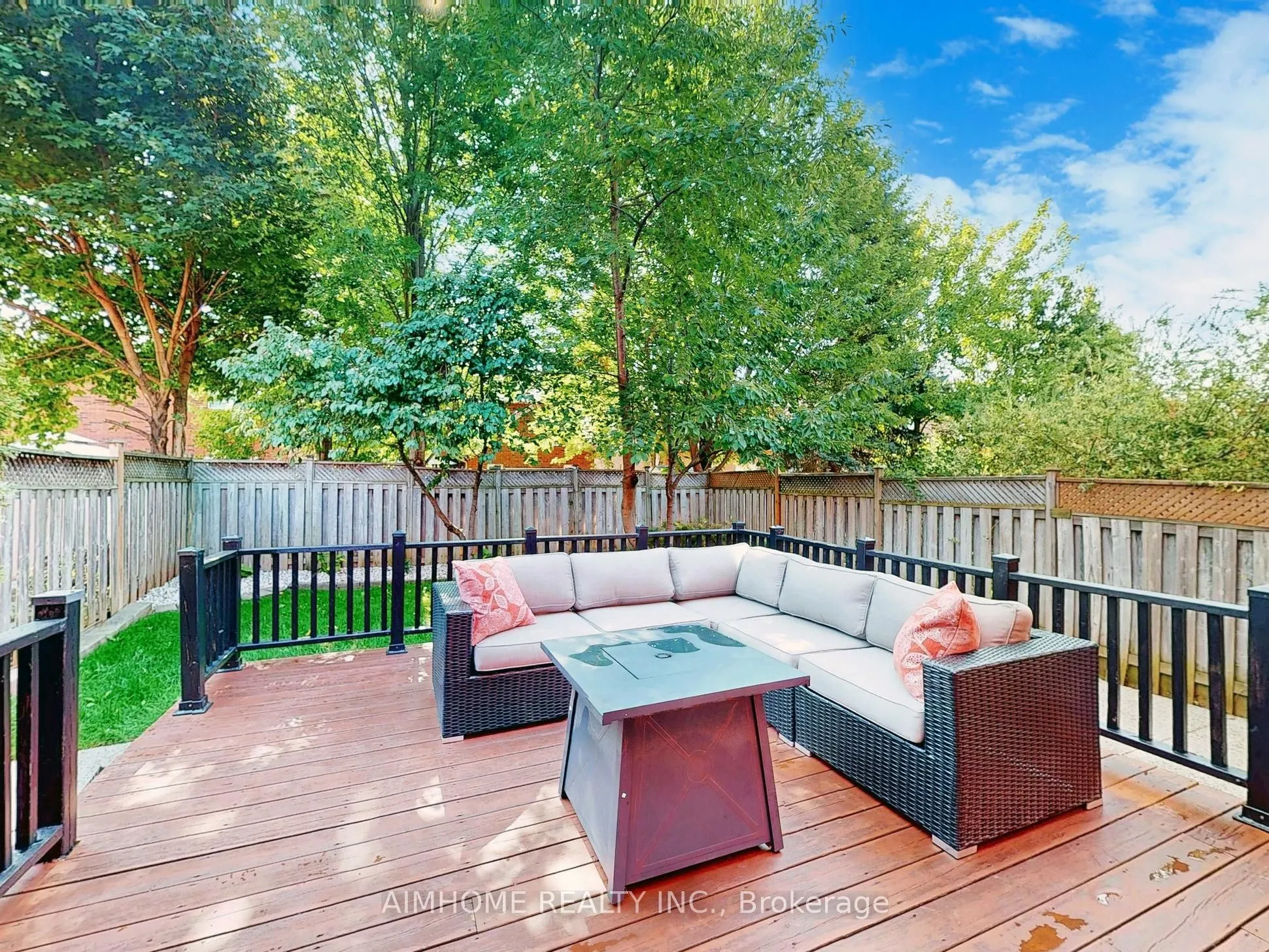 2068 Westmount Drive