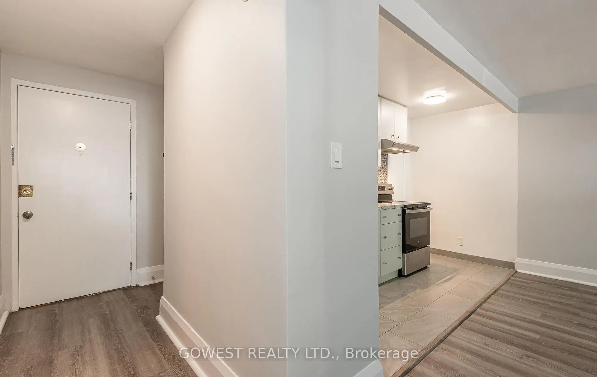 205 Keele Street, #B7
