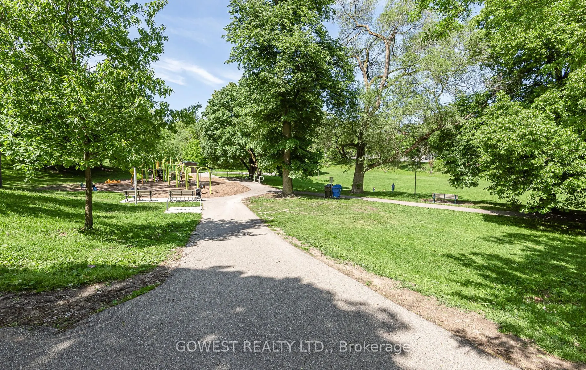 205 Keele Street, #B7