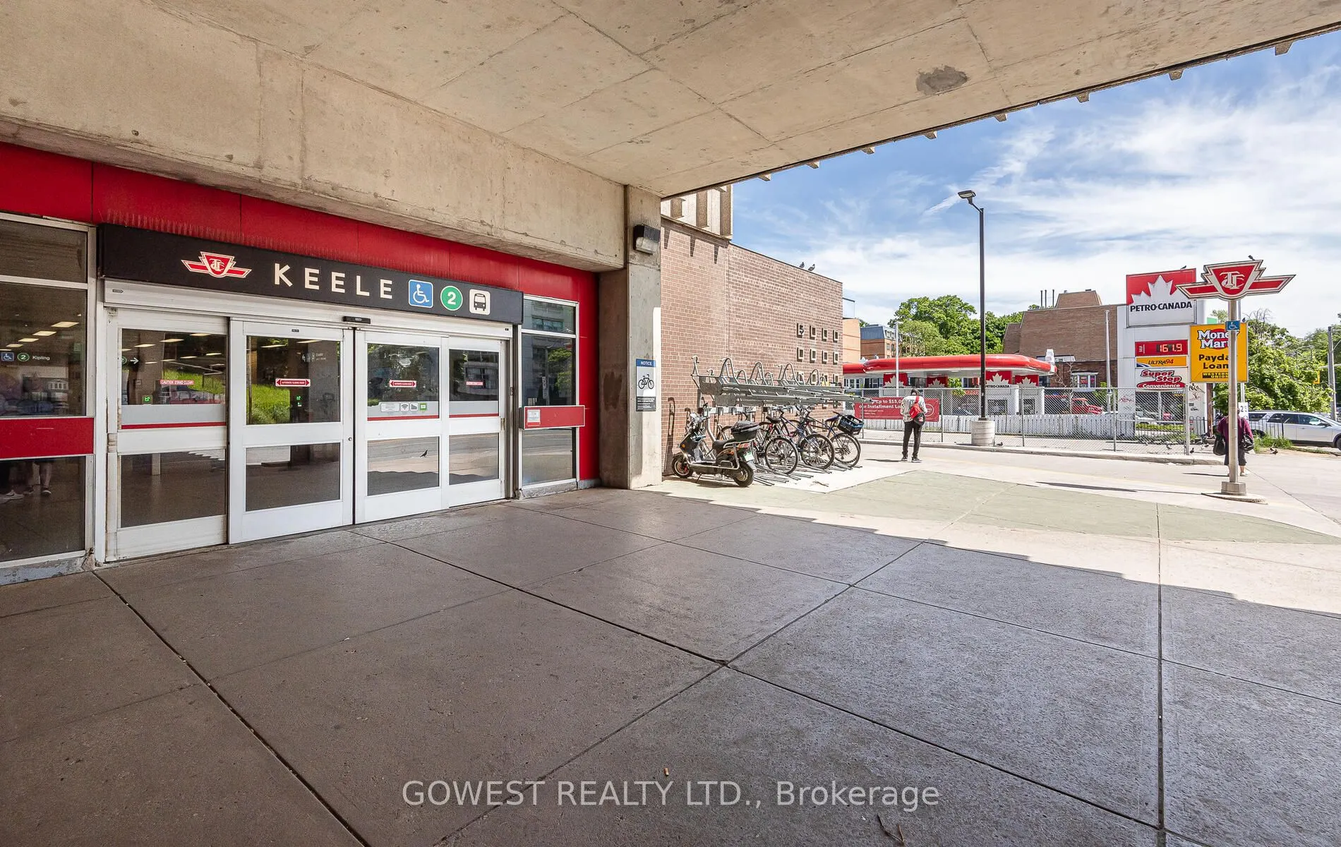 205 Keele Street, #B7