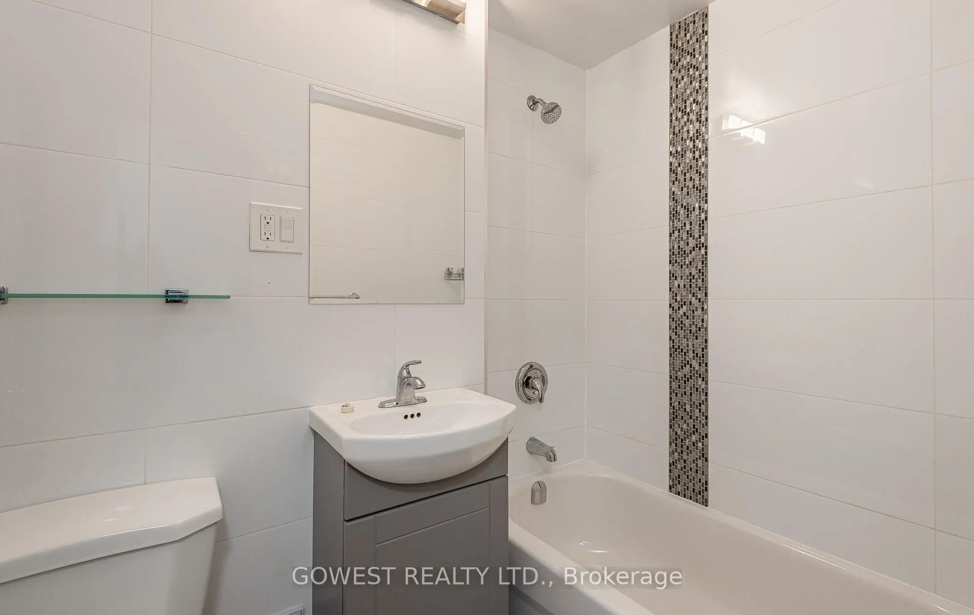 205 Keele Street, #B7