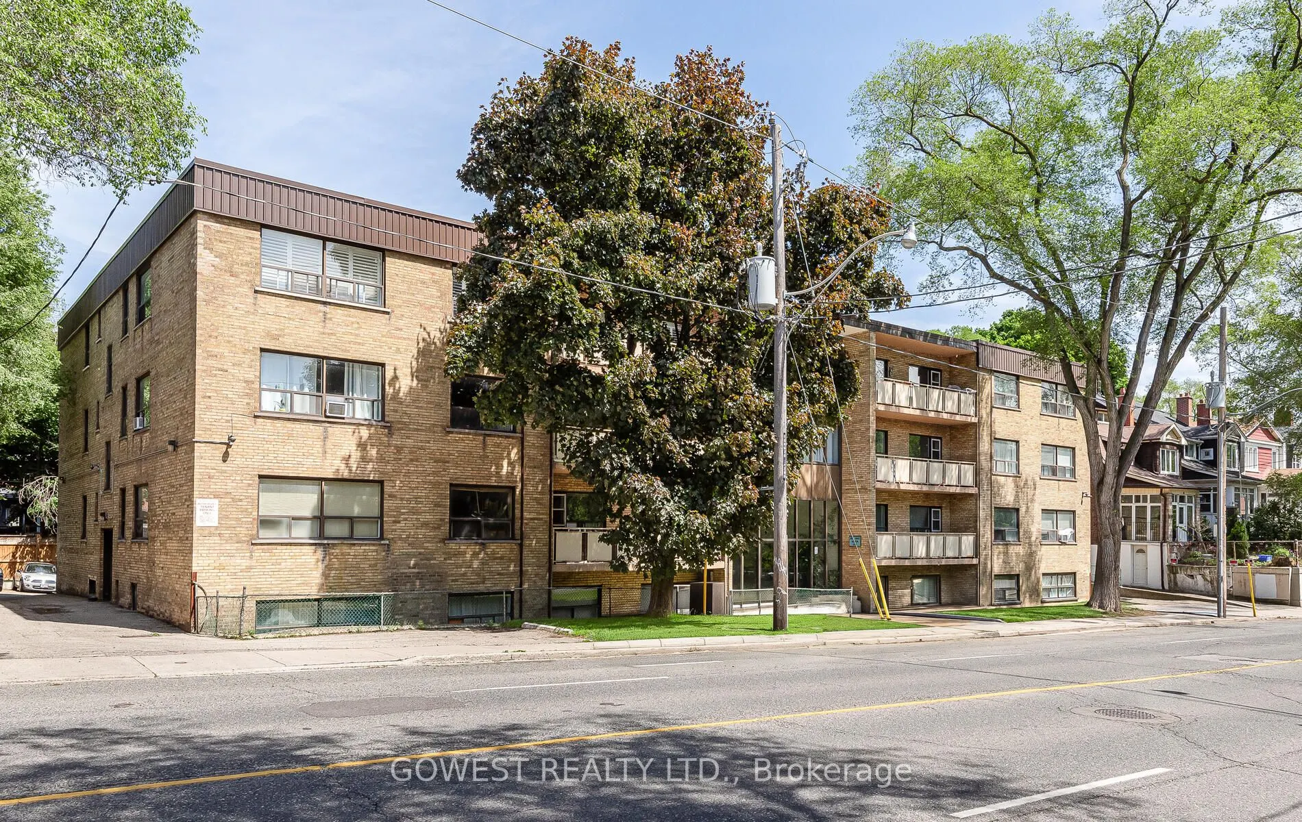 205 Keele Street, #B7
