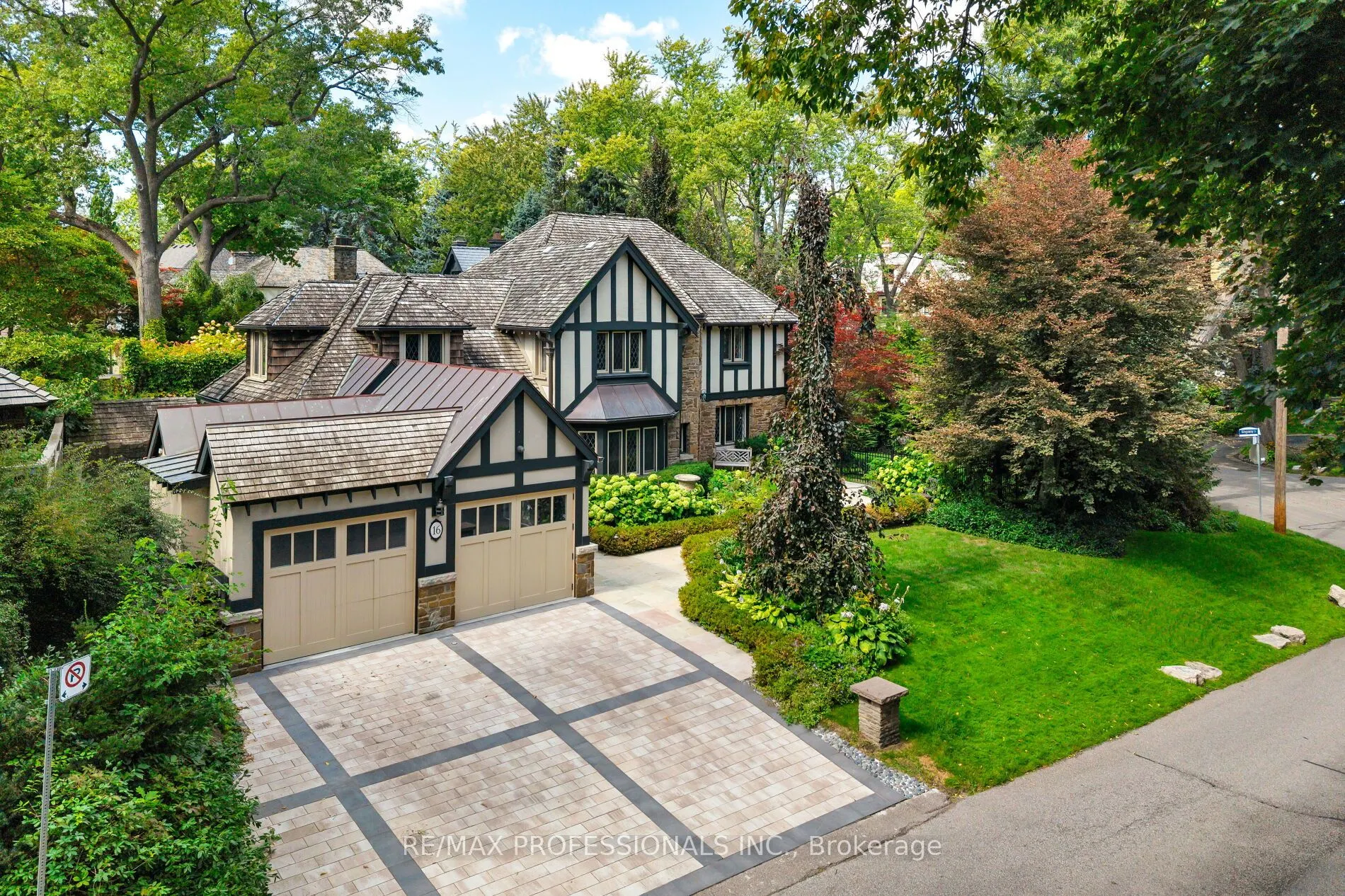 16 Kingsway Crescent