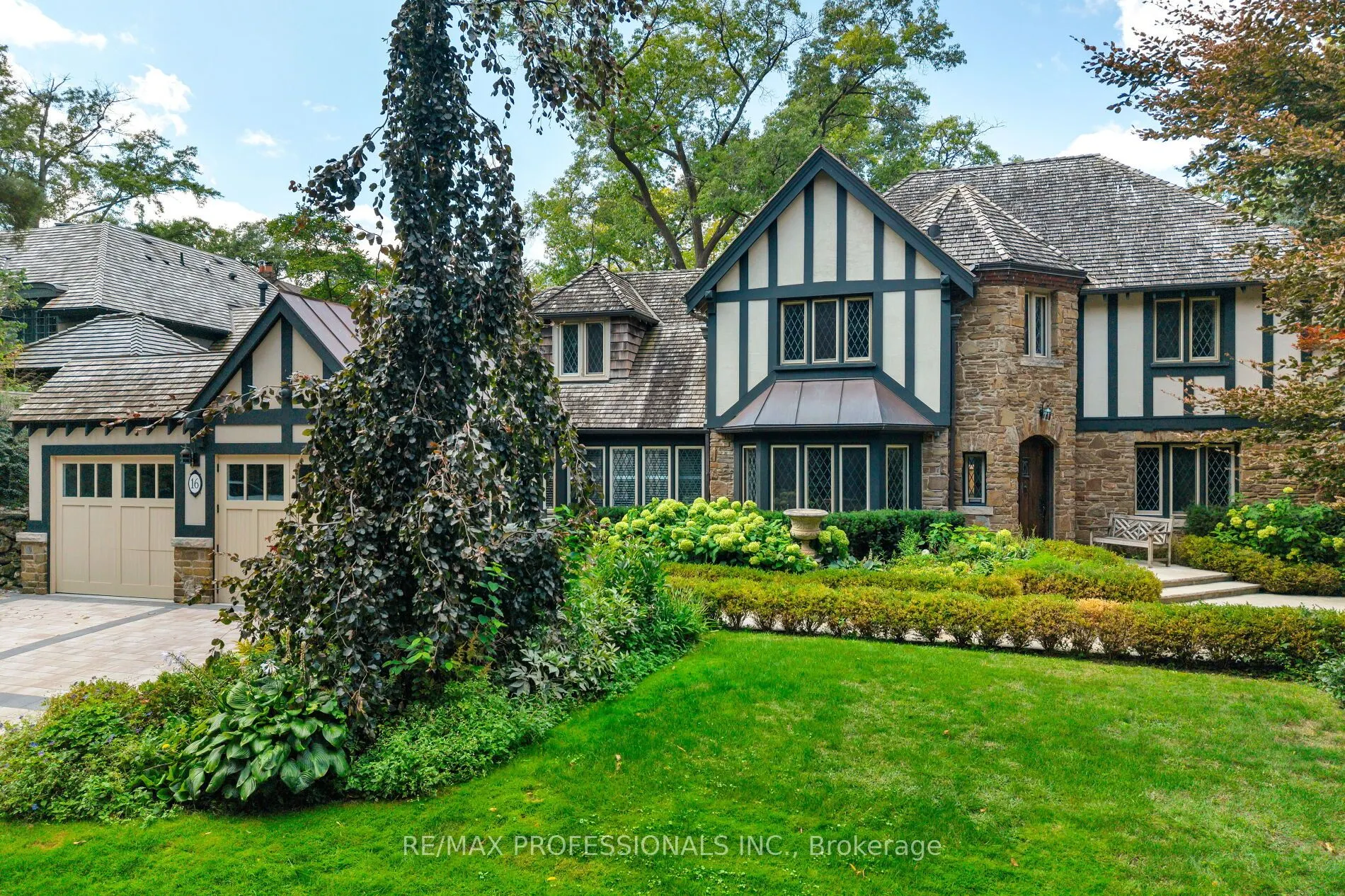 16 Kingsway Crescent