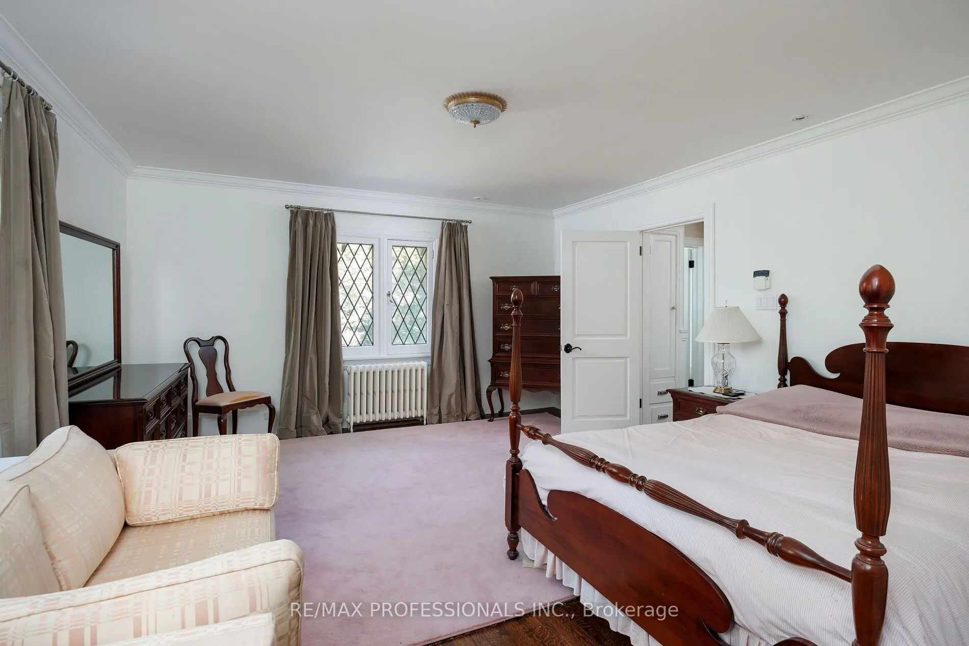 16 Kingsway Crescent