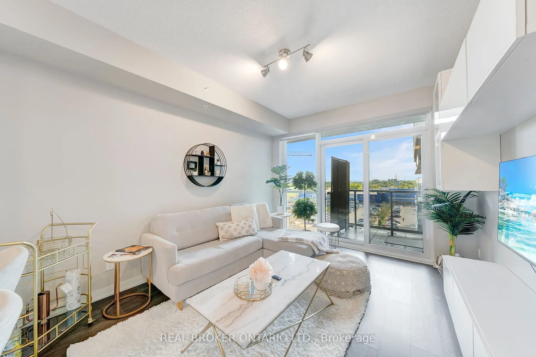 2087 FAIRVIEW Street, #606