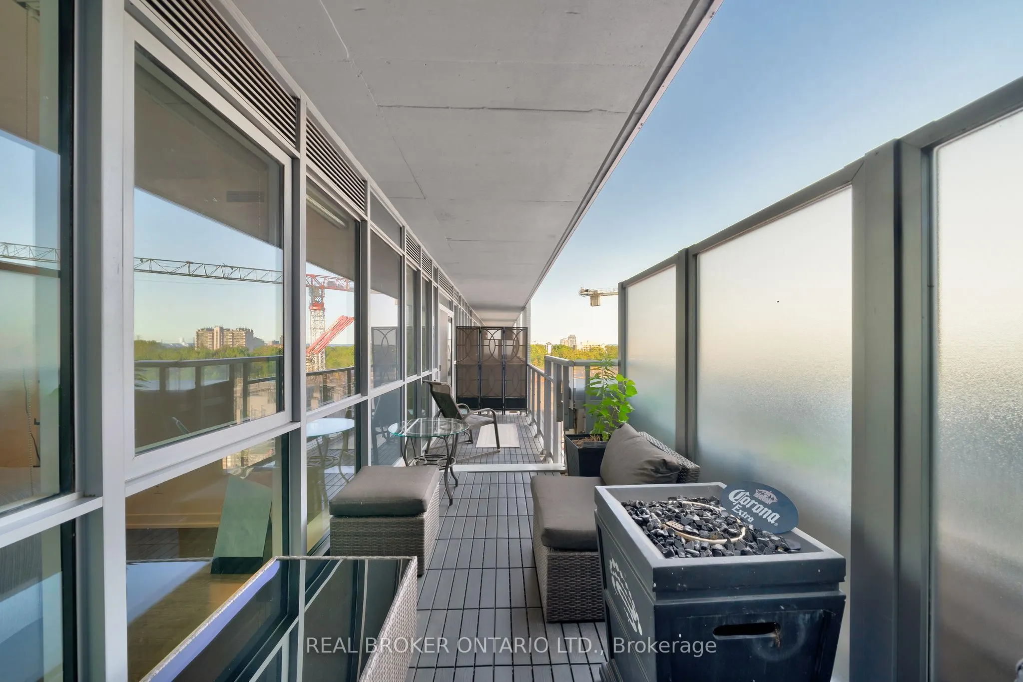 2087 FAIRVIEW Street, #606