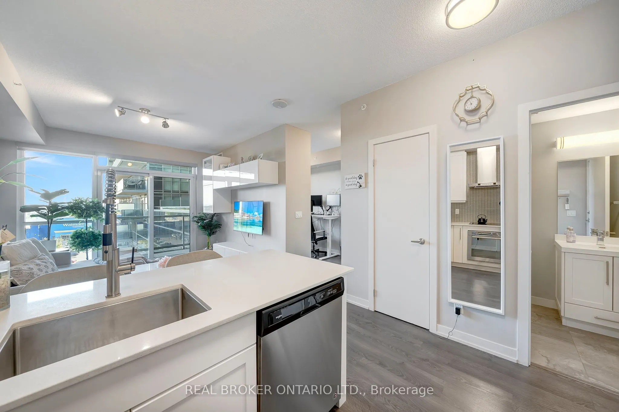 2087 FAIRVIEW Street, #606