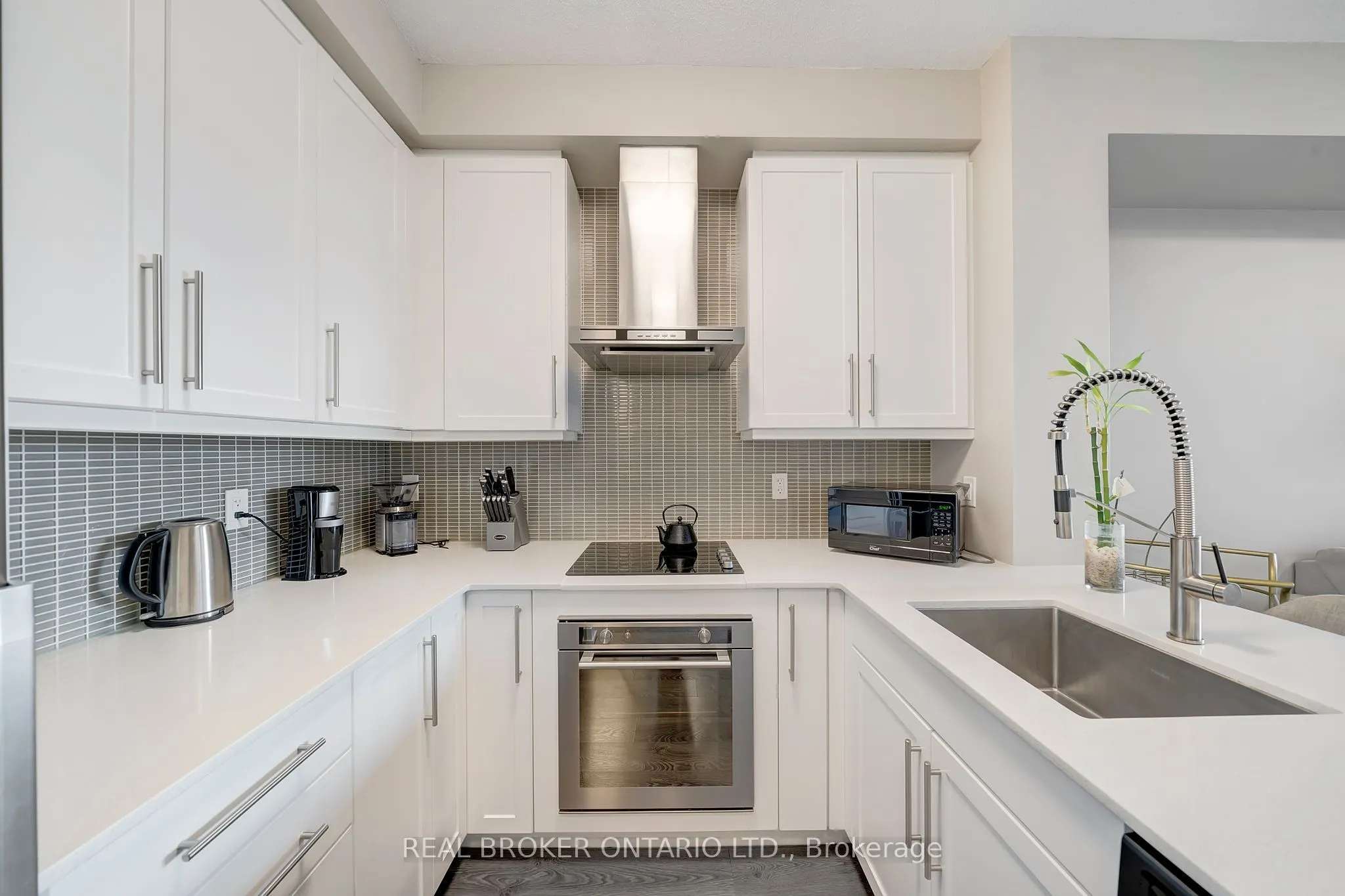 2087 FAIRVIEW Street, #606