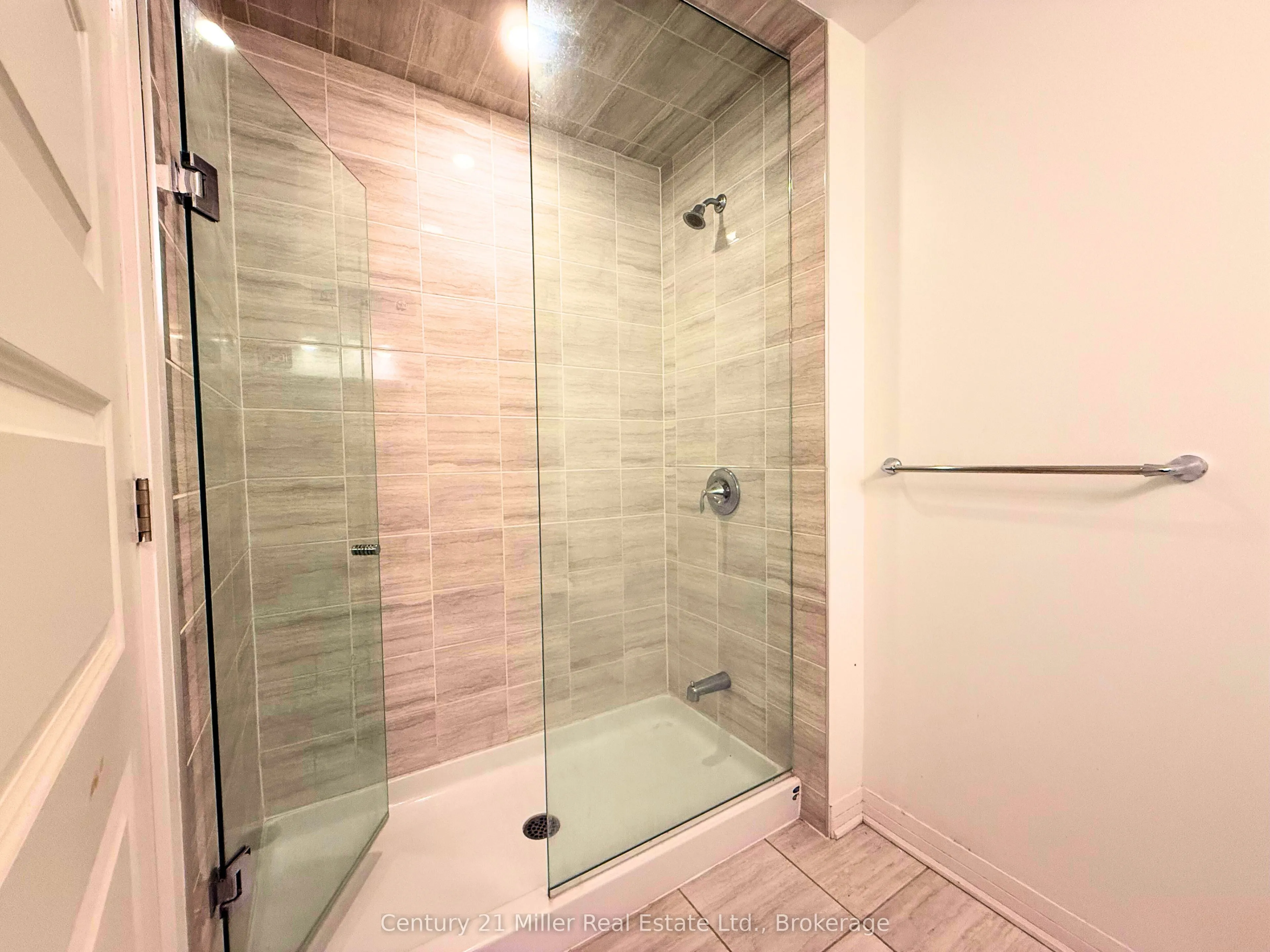 102 Grovewood Common, #119