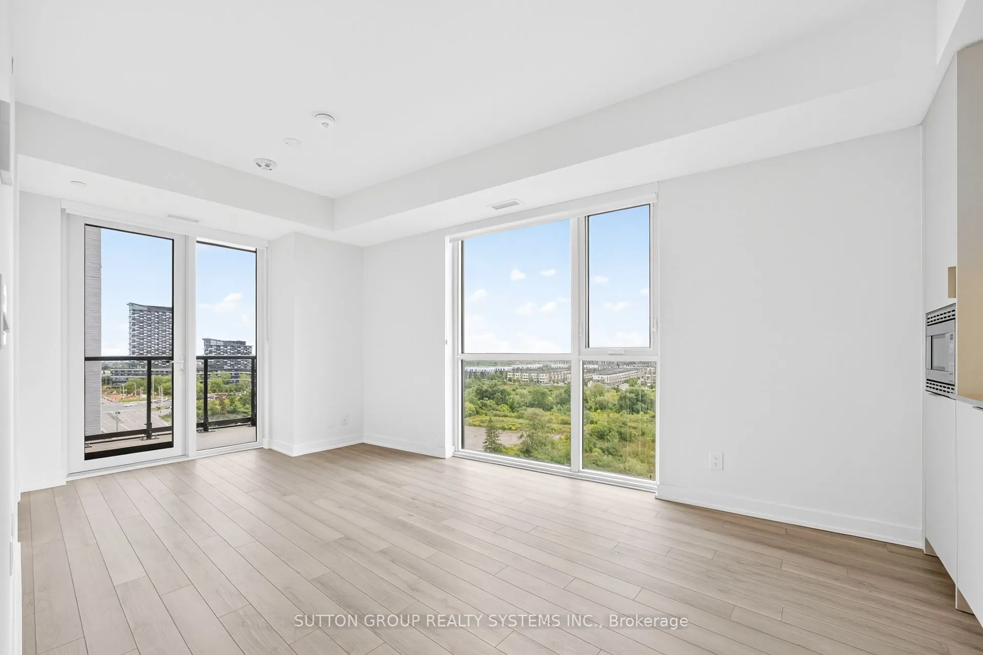 3079 Trafalgar Road, #1102