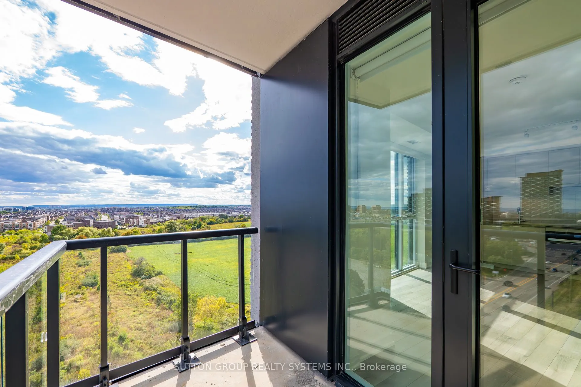 3079 Trafalgar Road, #1102