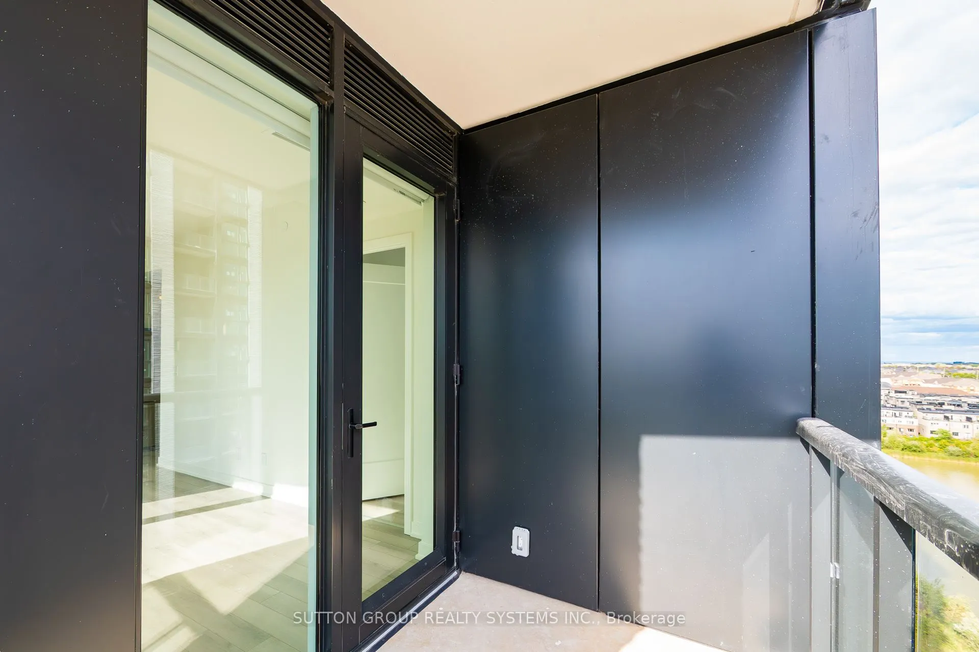 3079 Trafalgar Road, #1102