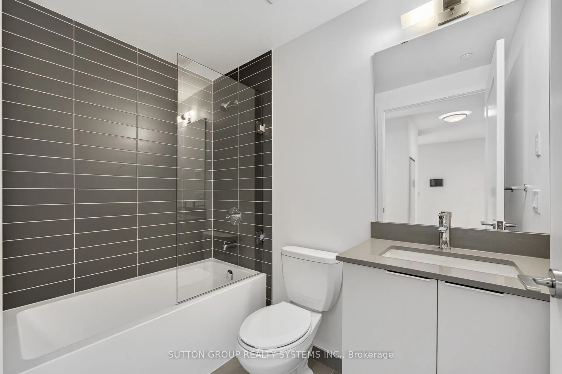 3079 Trafalgar Road, #1102