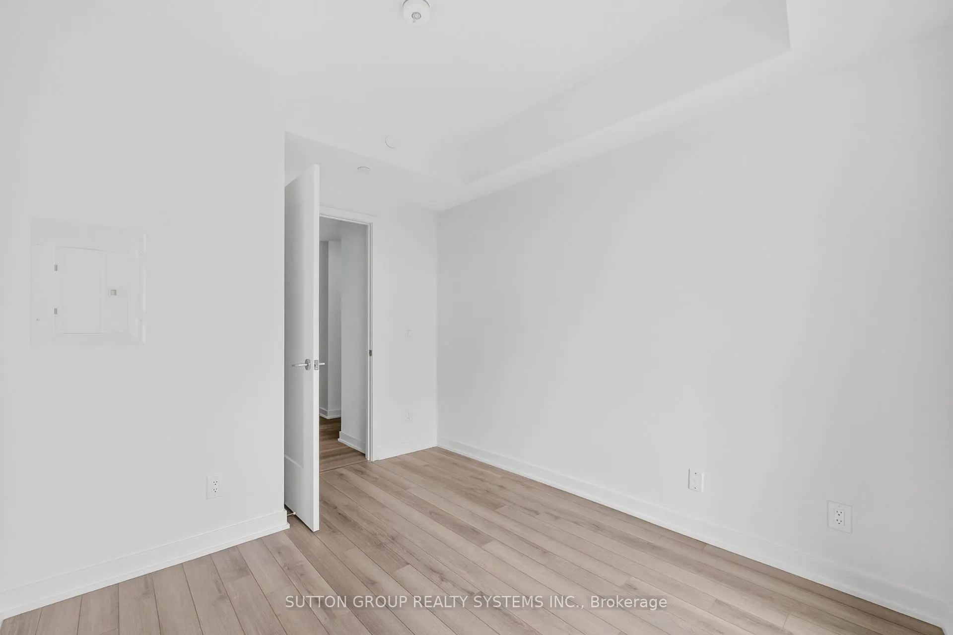 3079 Trafalgar Road, #1102