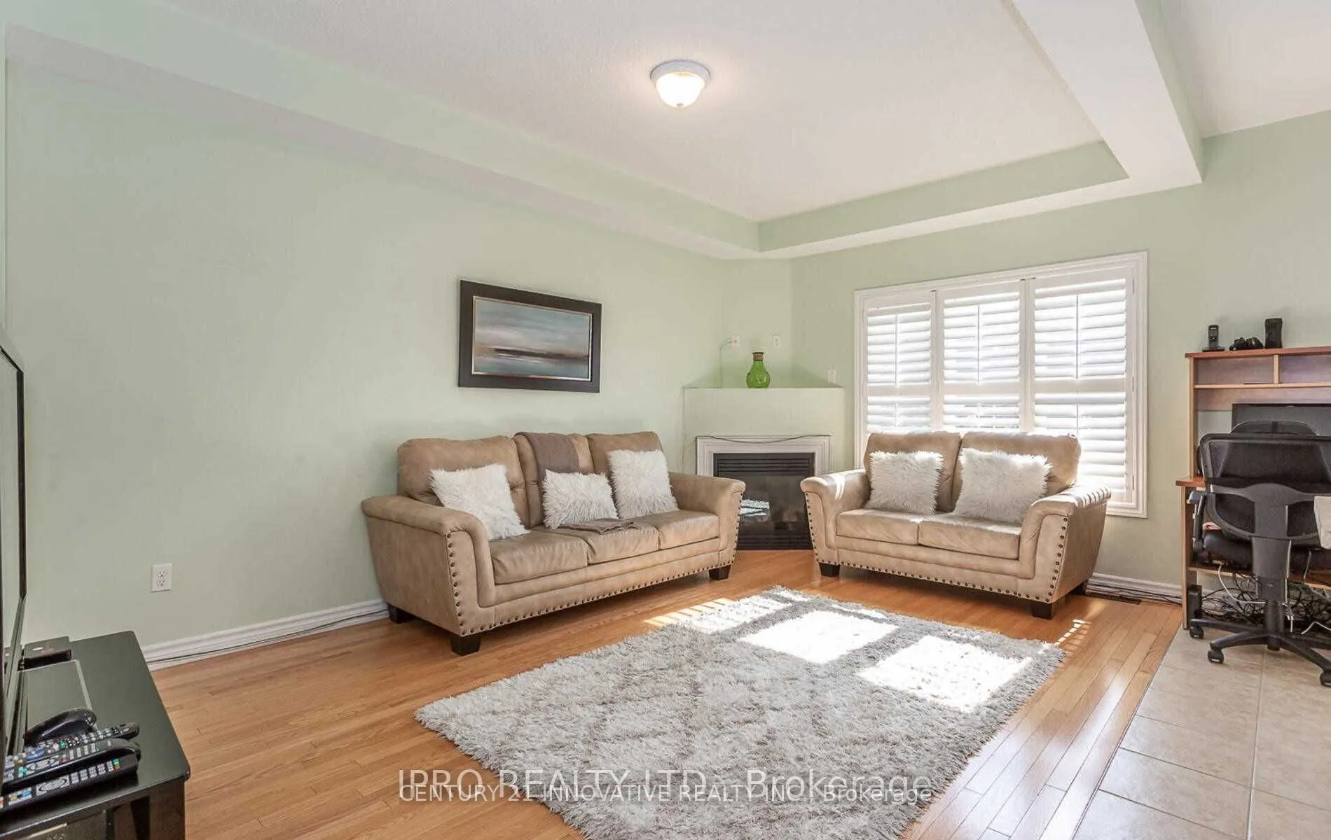 126 Footbridge Crescent
