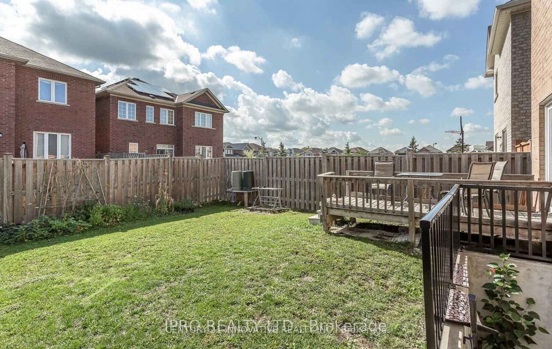 126 Footbridge Crescent