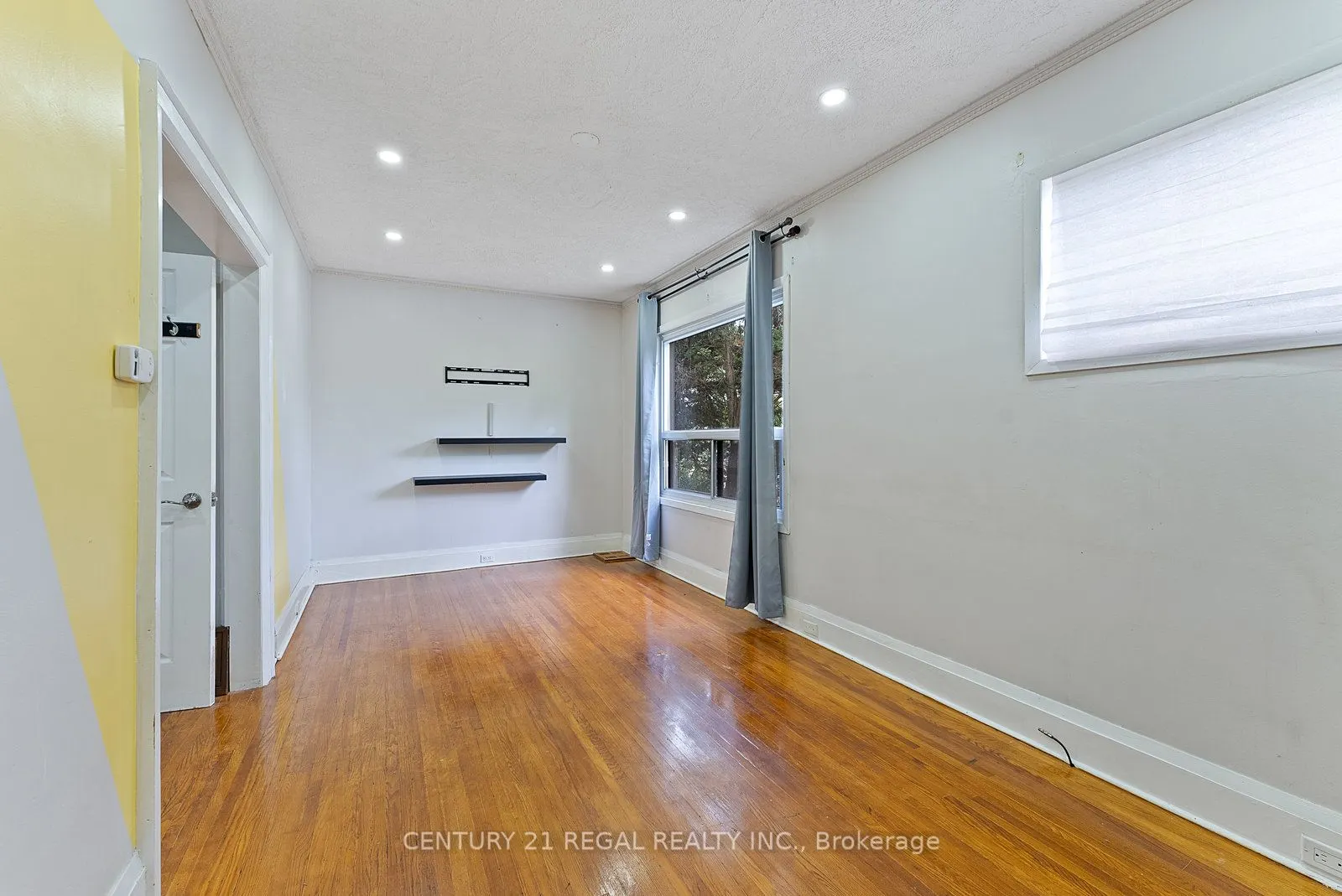 64 Arcadian Circle