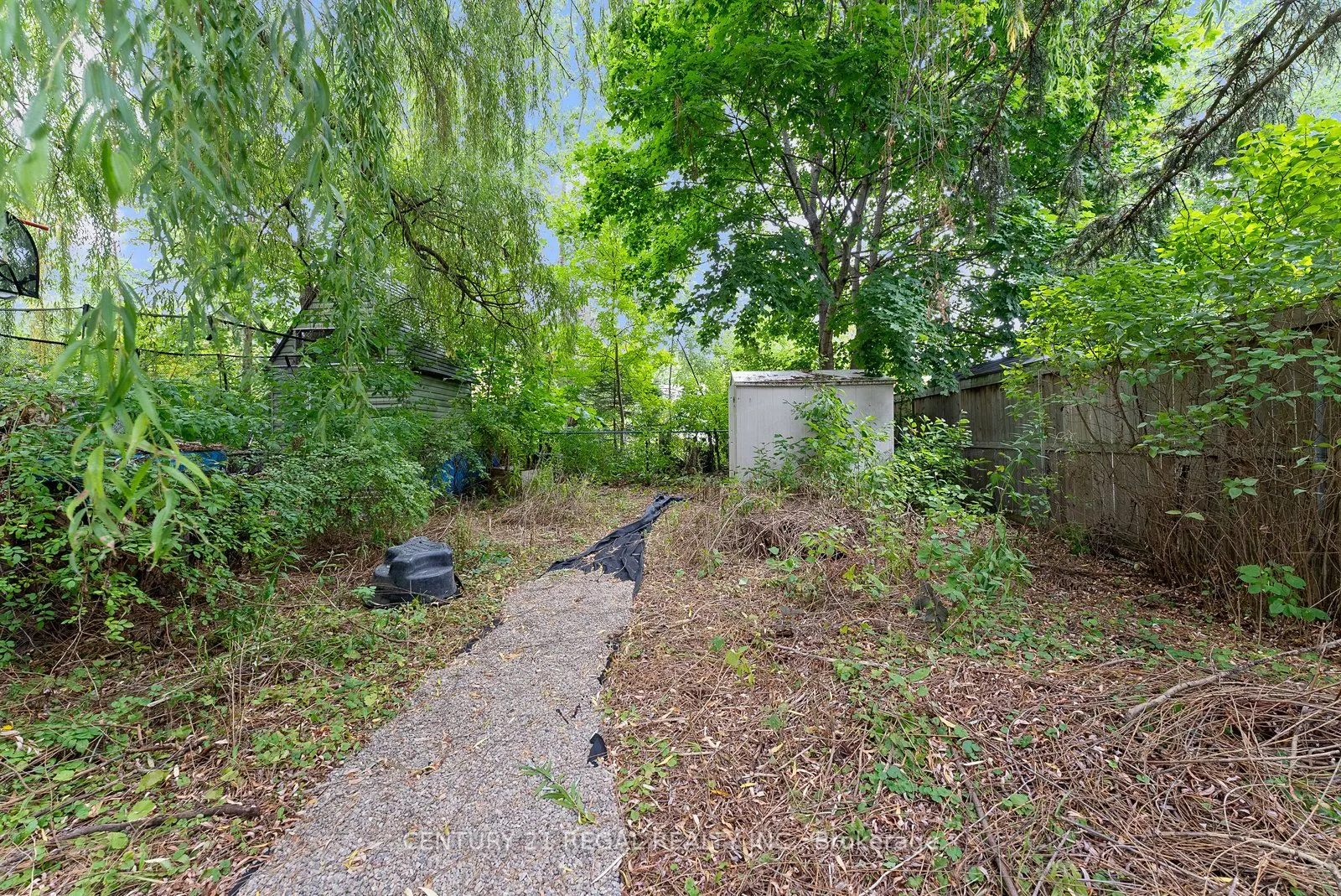64 Arcadian Circle