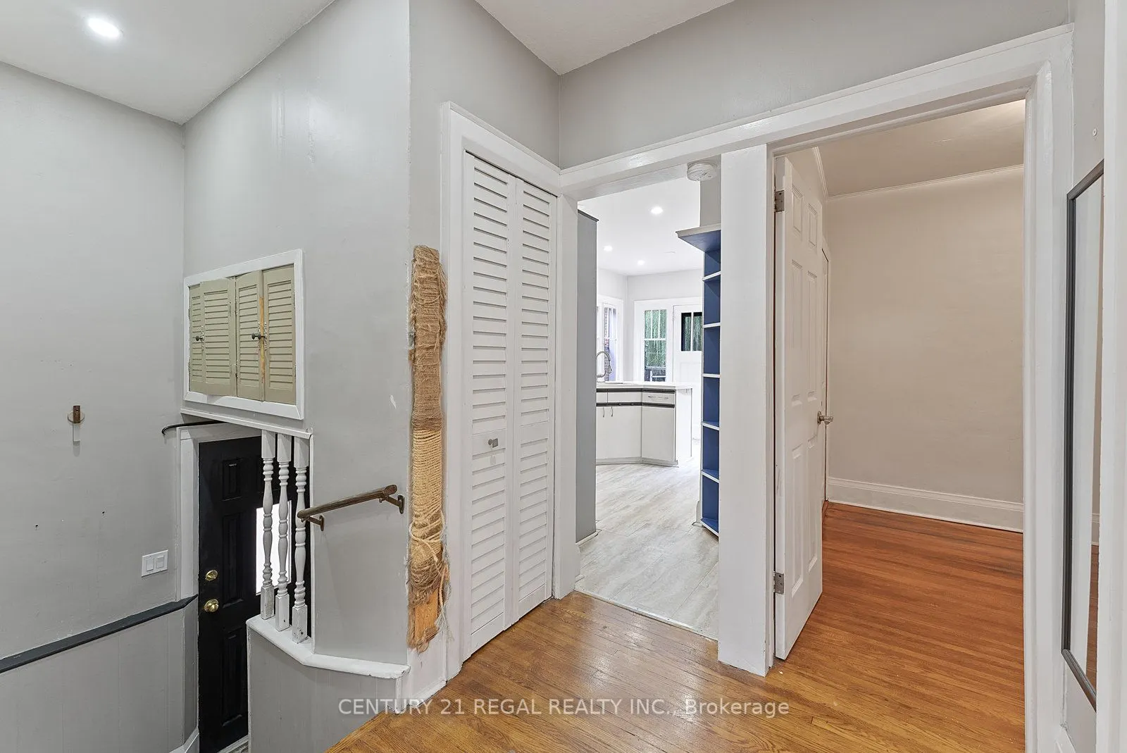 64 Arcadian Circle