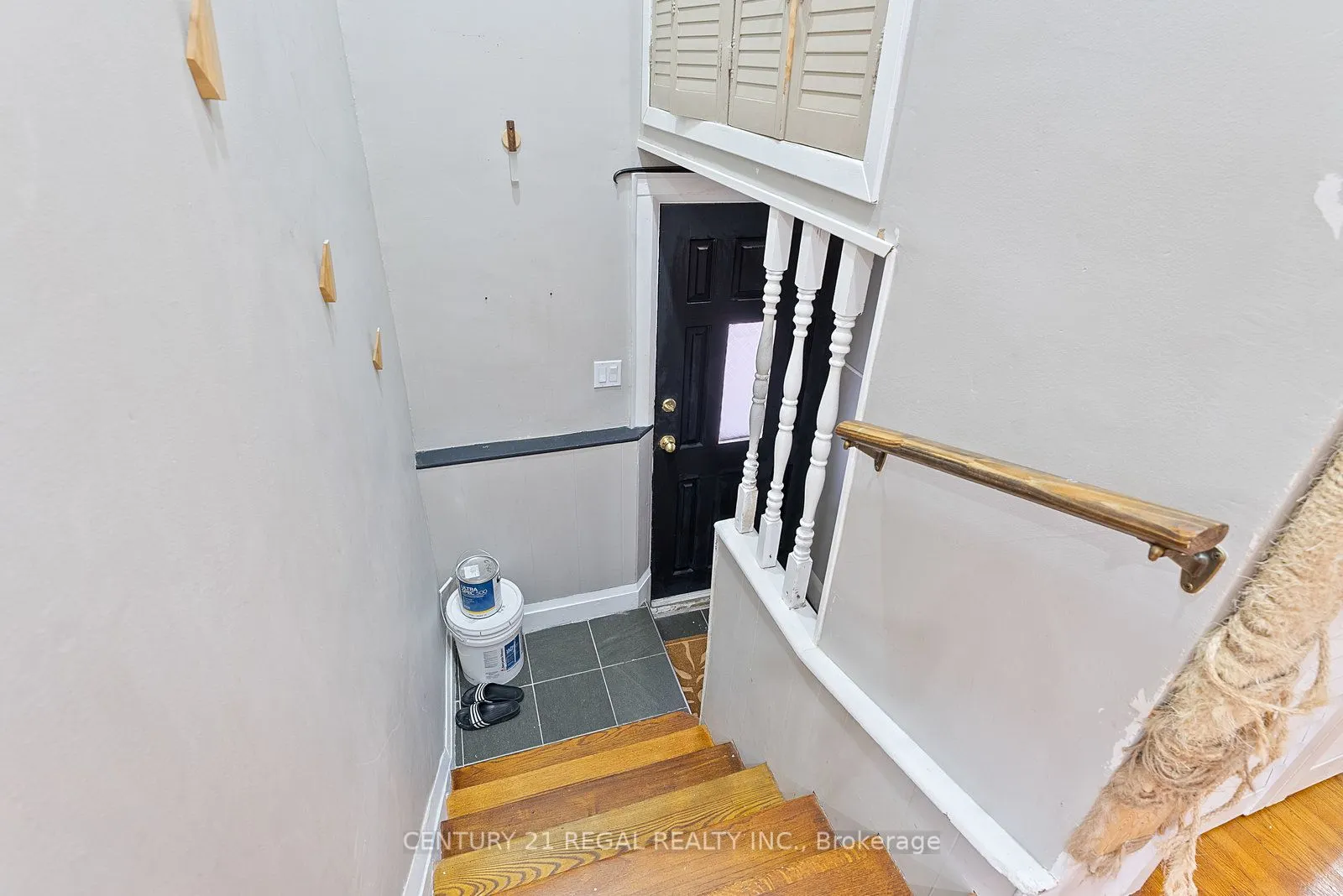 64 Arcadian Circle