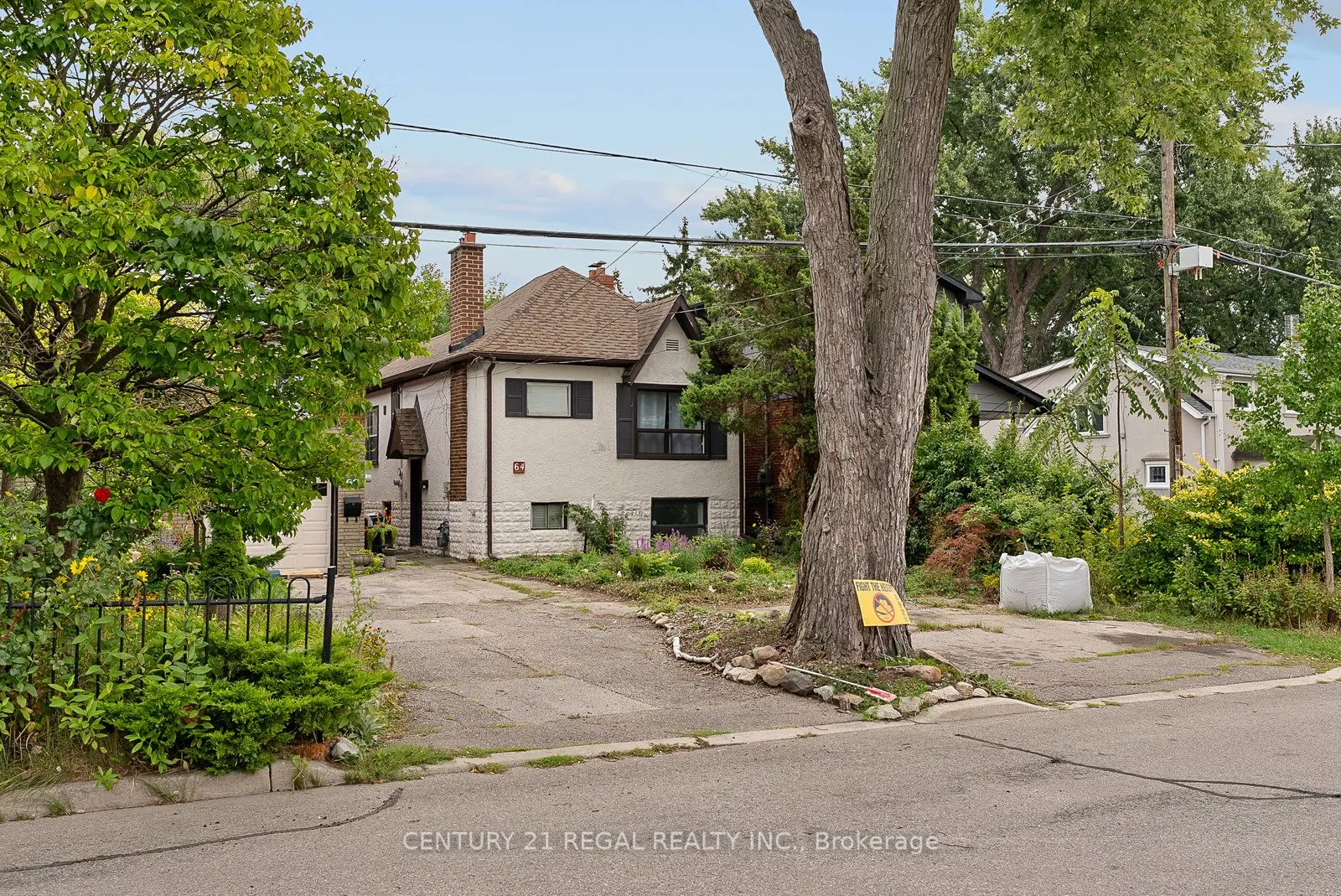 64 Arcadian Circle