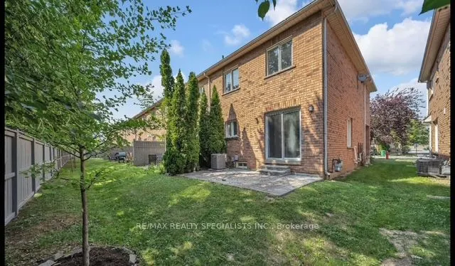 2665 Thomas Street, #8
