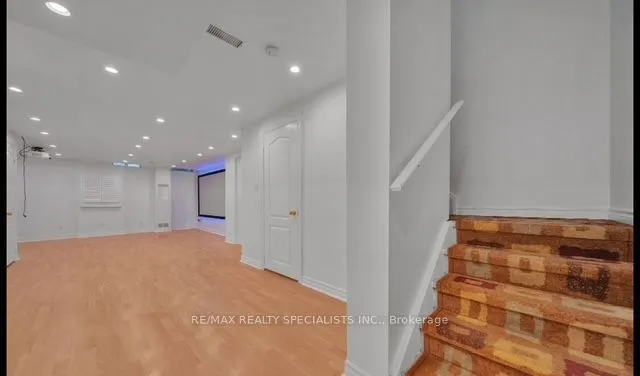 2665 Thomas Street, #8