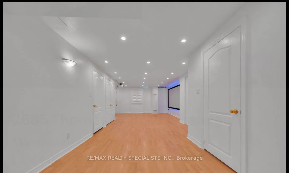 2665 Thomas Street, #8
