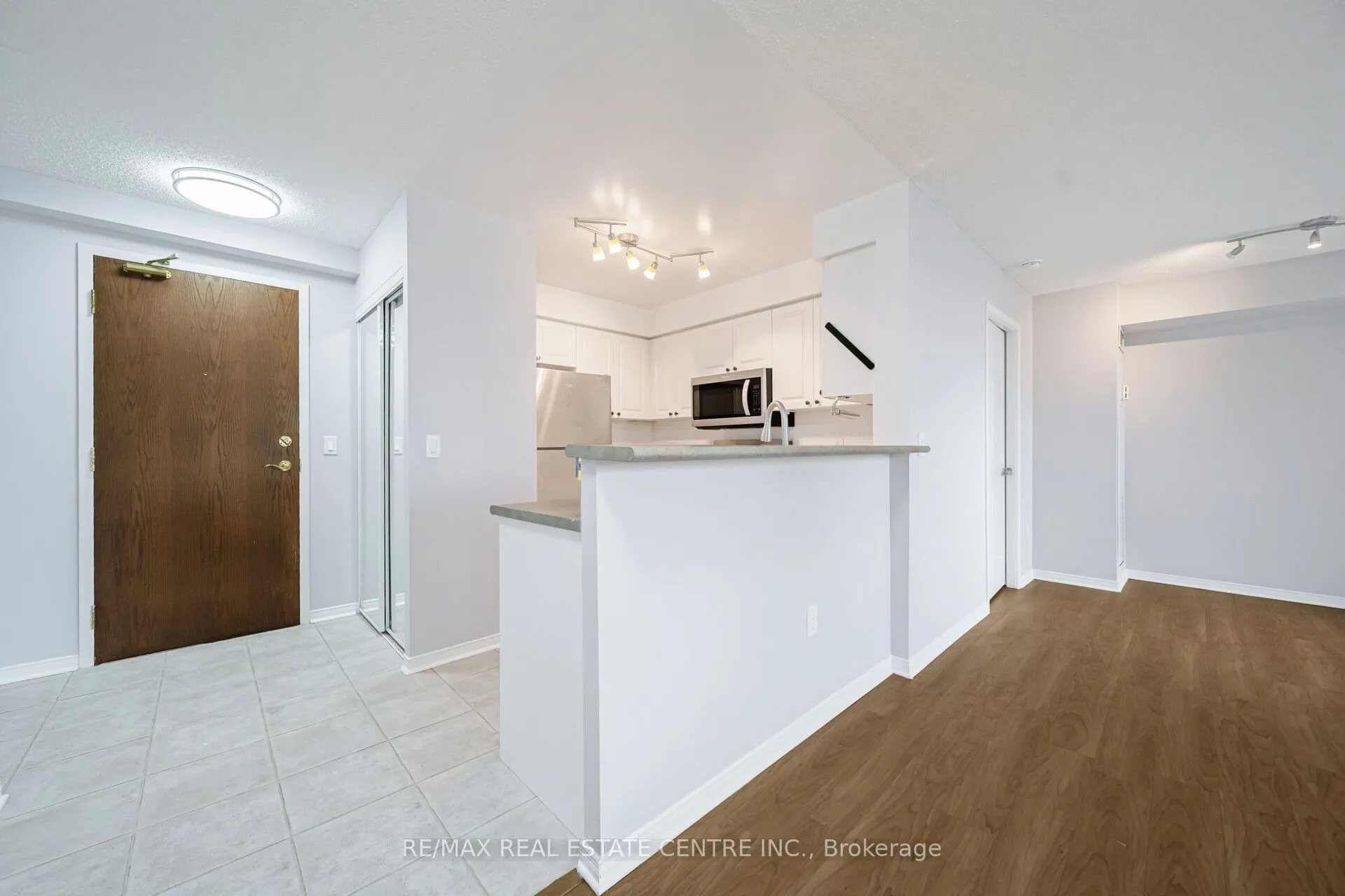 17 Michael Power Place, #505