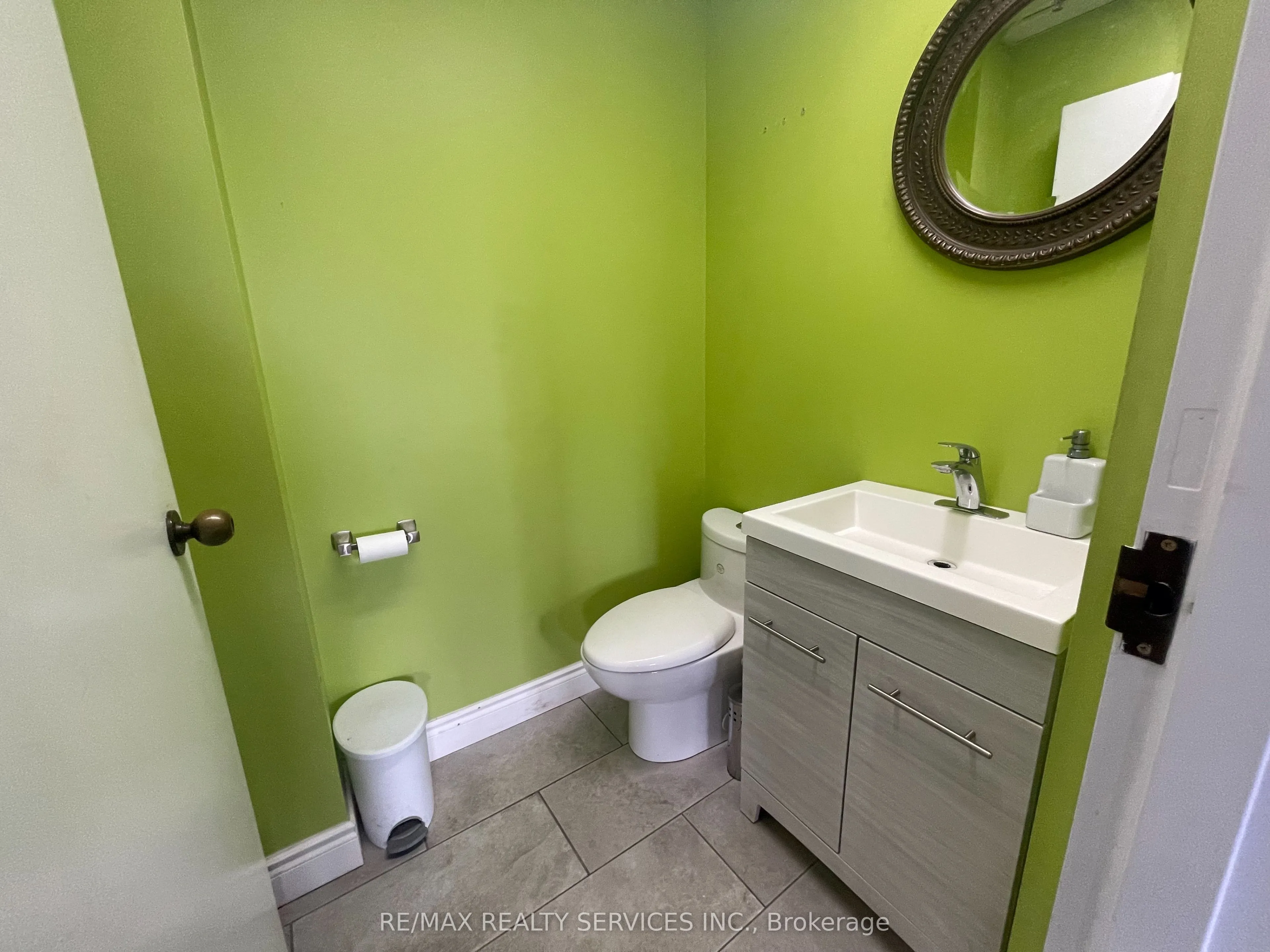 529 Speers Road, #3