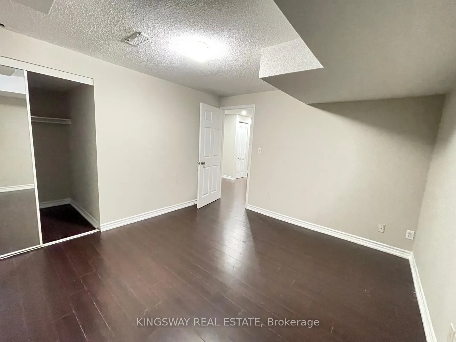 803 Khan Crescent, #Bsmt