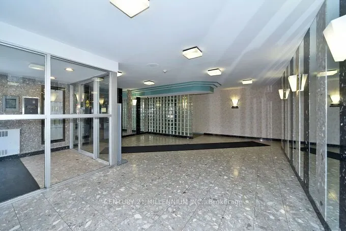 3077 Weston Road, #304