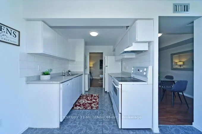 3077 Weston Road, #304