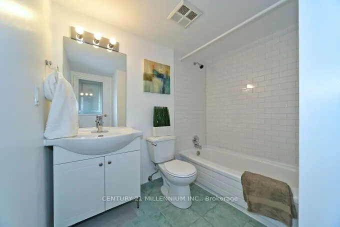 3077 Weston Road, #304