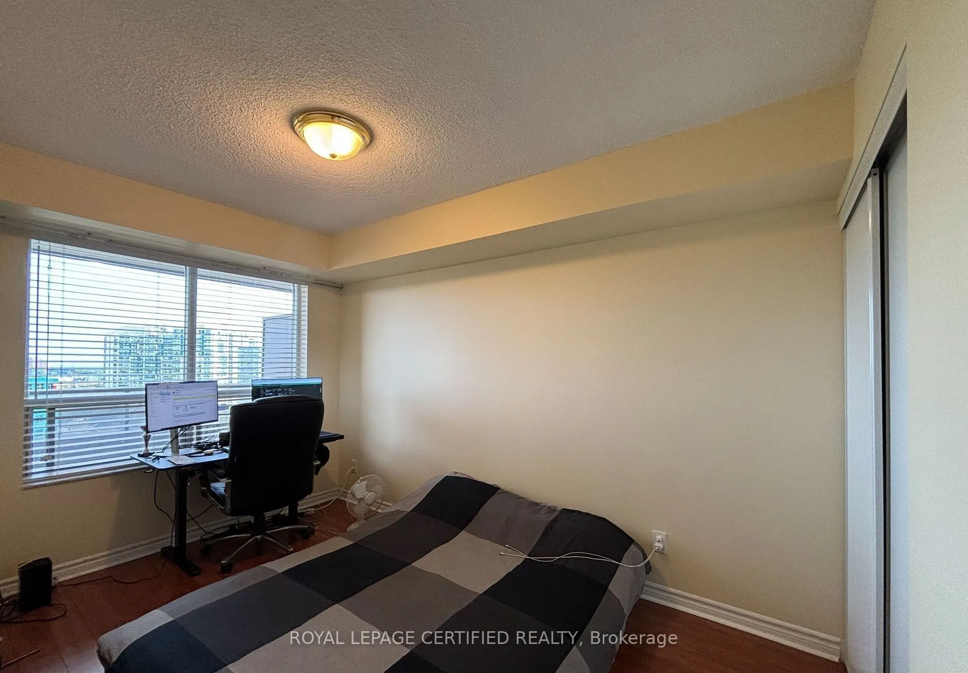 25 Kingsbridge Garden Circle, #1526